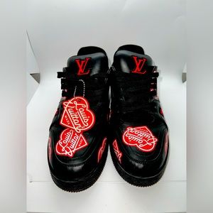 LV TRAINER SNEAKER